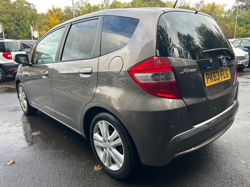 Used Honda Jazz 2013 for sale - 76303807: Photo 7