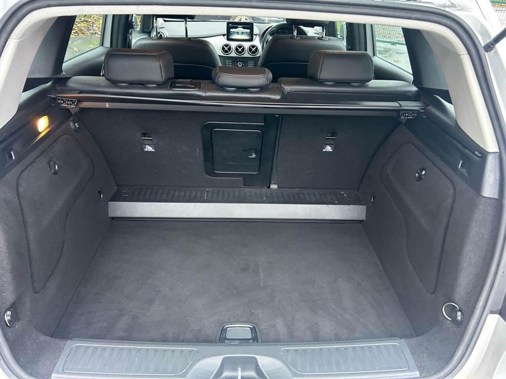 Used Mercedes-Benz B Class 2017 for sale - 76768009: Photo 15