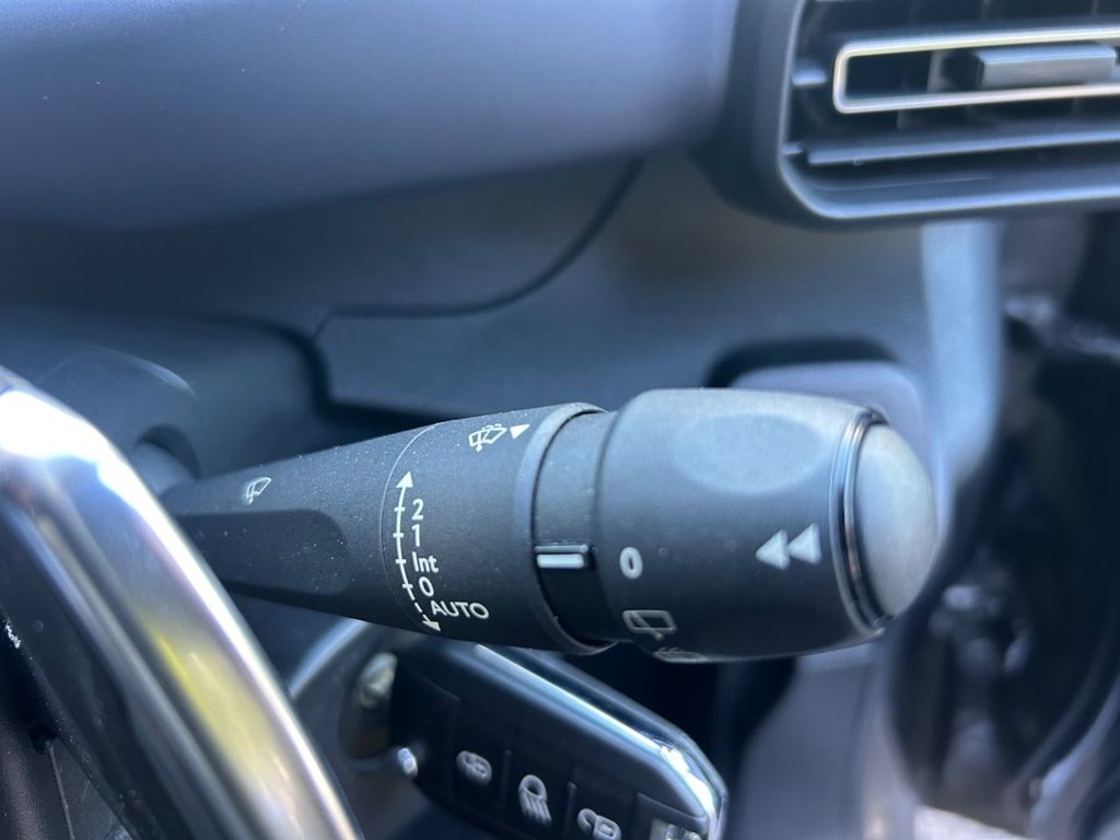 Used Peugeot Rifter 2018 for sale - 76368111: Photo 42