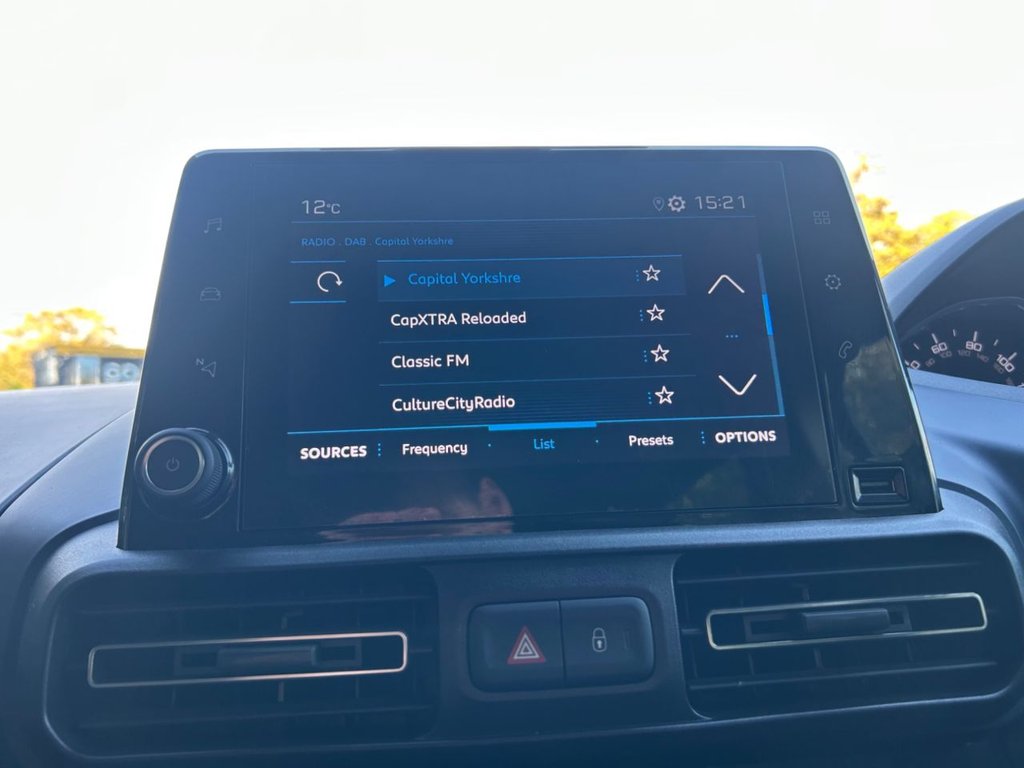 Used Peugeot Rifter 2018 for sale - 76368111: Photo 44