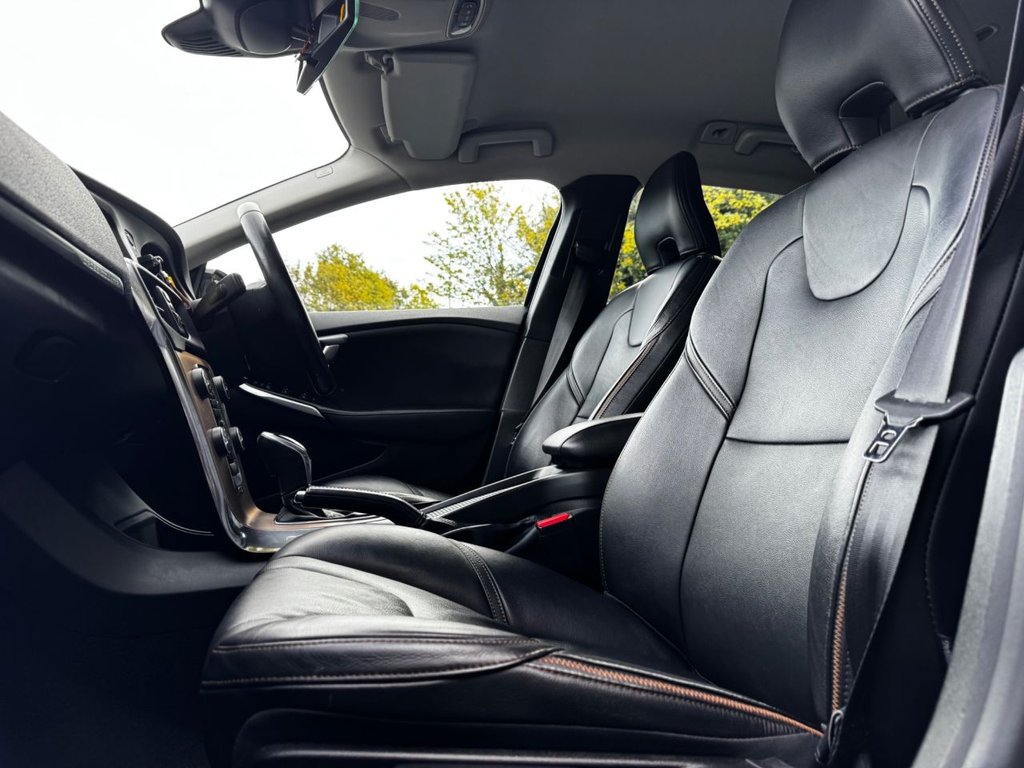 Used Volvo V40 2015 for sale - 76654815: Photo 20