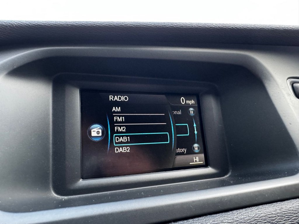 Used Volvo V40 2015 for sale - 76654815: Photo 47