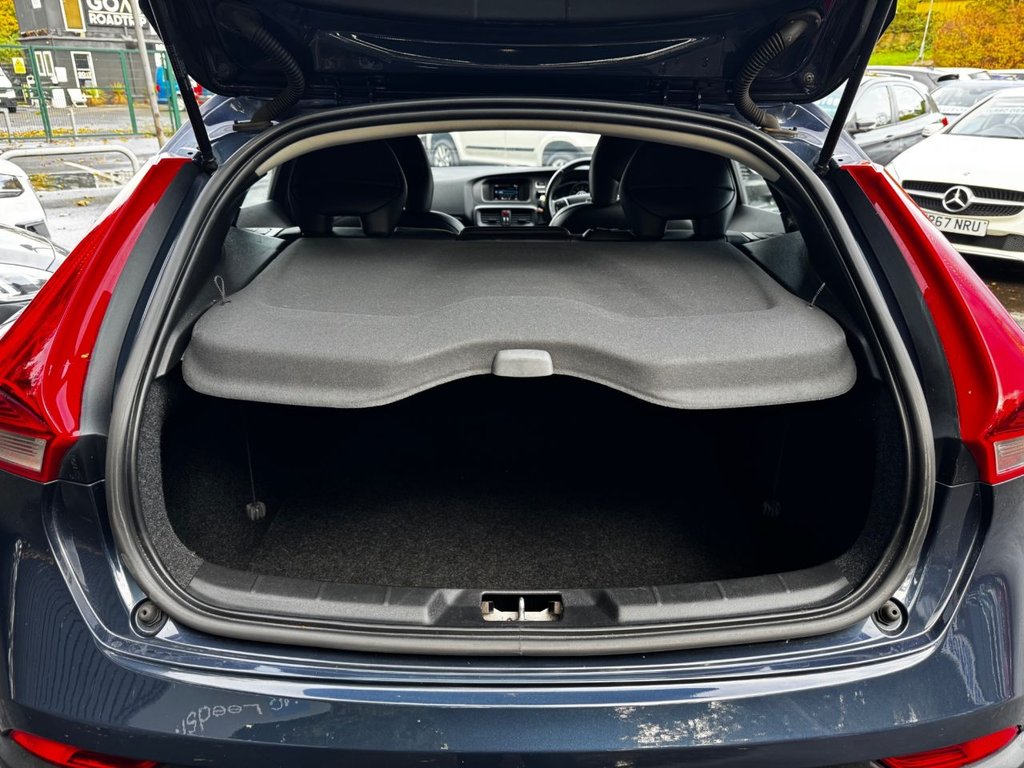 Used Volvo V40 2015 for sale - 76654815: Photo 7