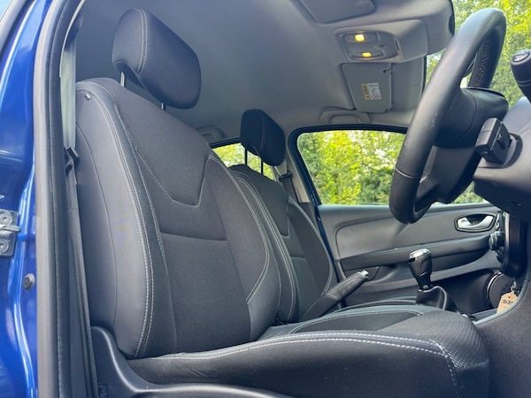 Used Renault Clio 2018 for sale - 75653858: Photo 20