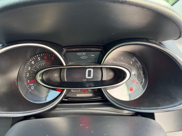 Used Renault Clio 2018 for sale - 75653858: Photo 36