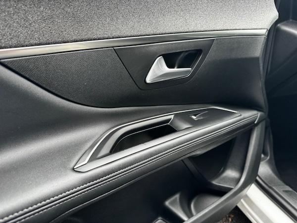 Used Peugeot 5008 2019 for sale - 76163132: Photo 17