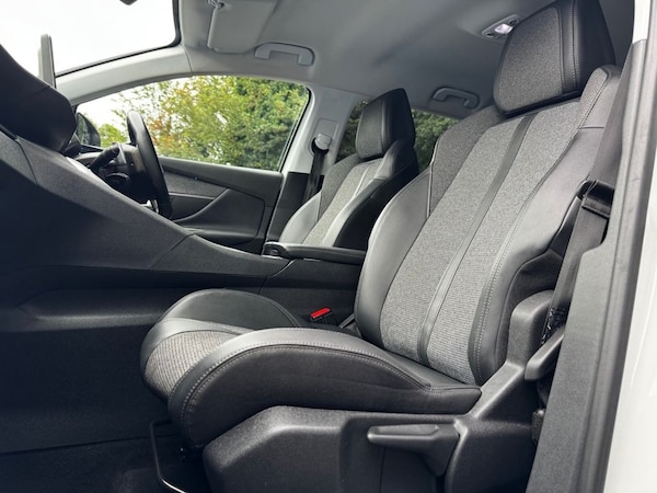 Used Peugeot 5008 2019 for sale - 76163132: Photo 18