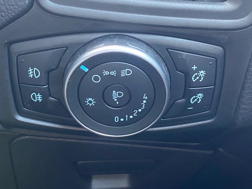 Used Ford Focus 2017 for sale - 76376312: Photo 48