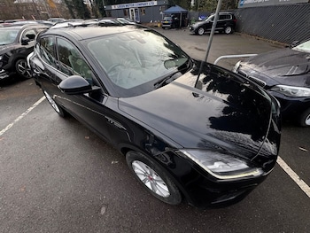Used Jaguar E-Pace 2019 for sale - 76962096: Photo