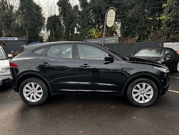 Used Jaguar E-Pace 2019 for sale - 76962096: Photo