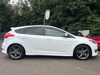 Used Ford Focus 2017 for sale - 75642087: Photo