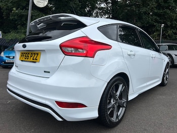 Used Ford Focus 2017 for sale - 75642087: Photo