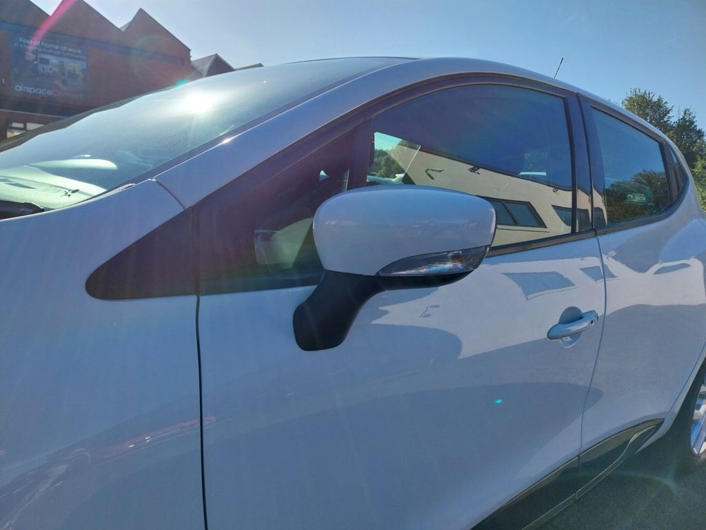 Used Renault Clio 2016 for sale - 76509552: Photo 11