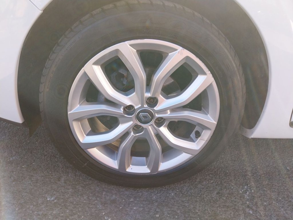 Used Renault Clio 2016 for sale - 76509552: Photo 14