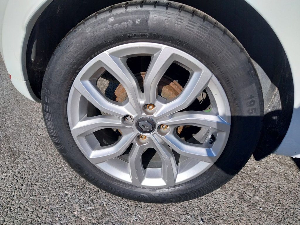 Used Renault Clio 2016 for sale - 76509552: Photo 16