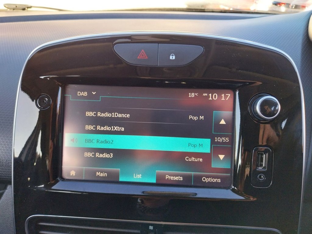 Used Renault Clio 2016 for sale - 76509552: Photo 24