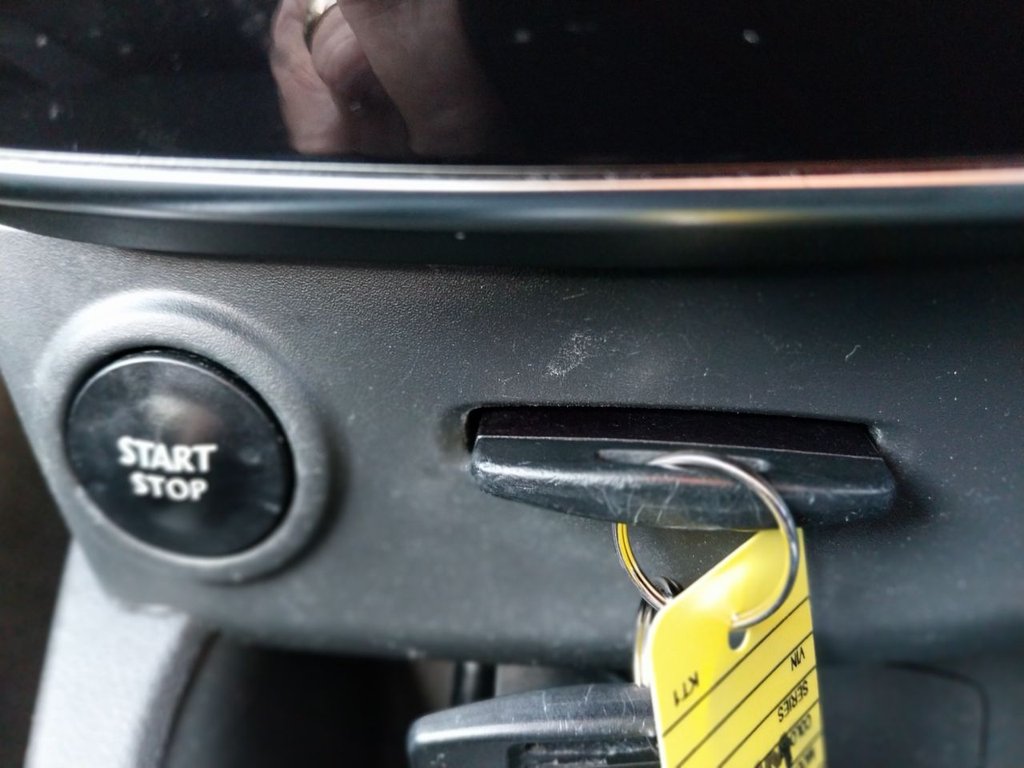 Used Renault Clio 2016 for sale - 76509552: Photo 29