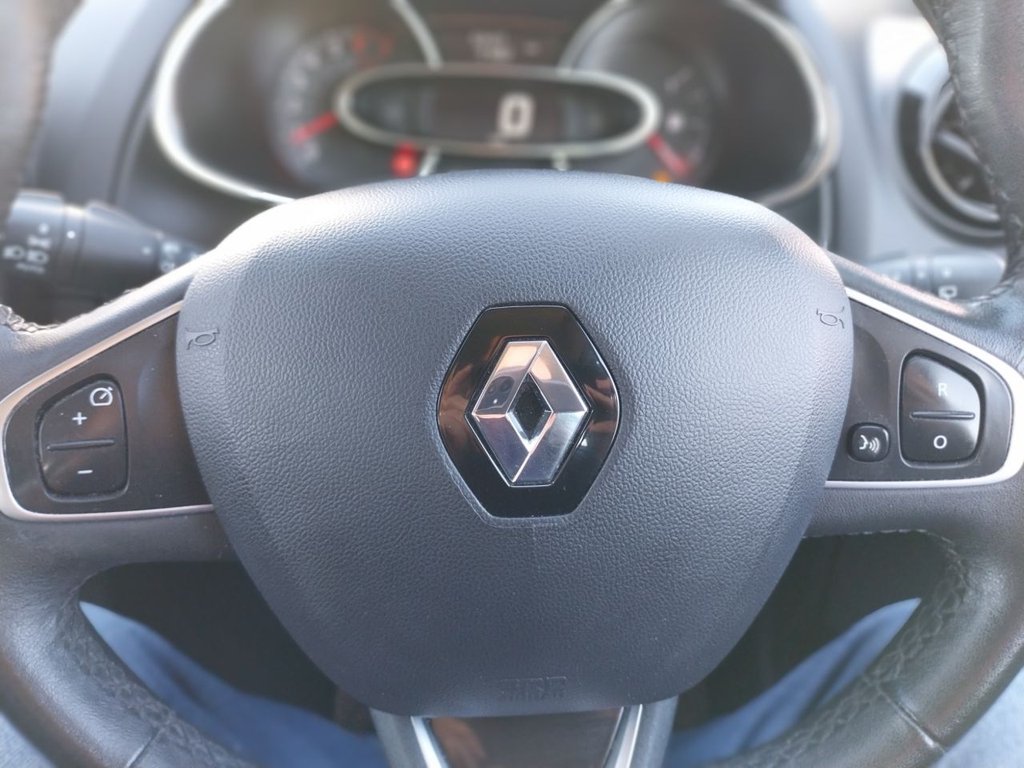 Used Renault Clio 2016 for sale - 76509552: Photo 32