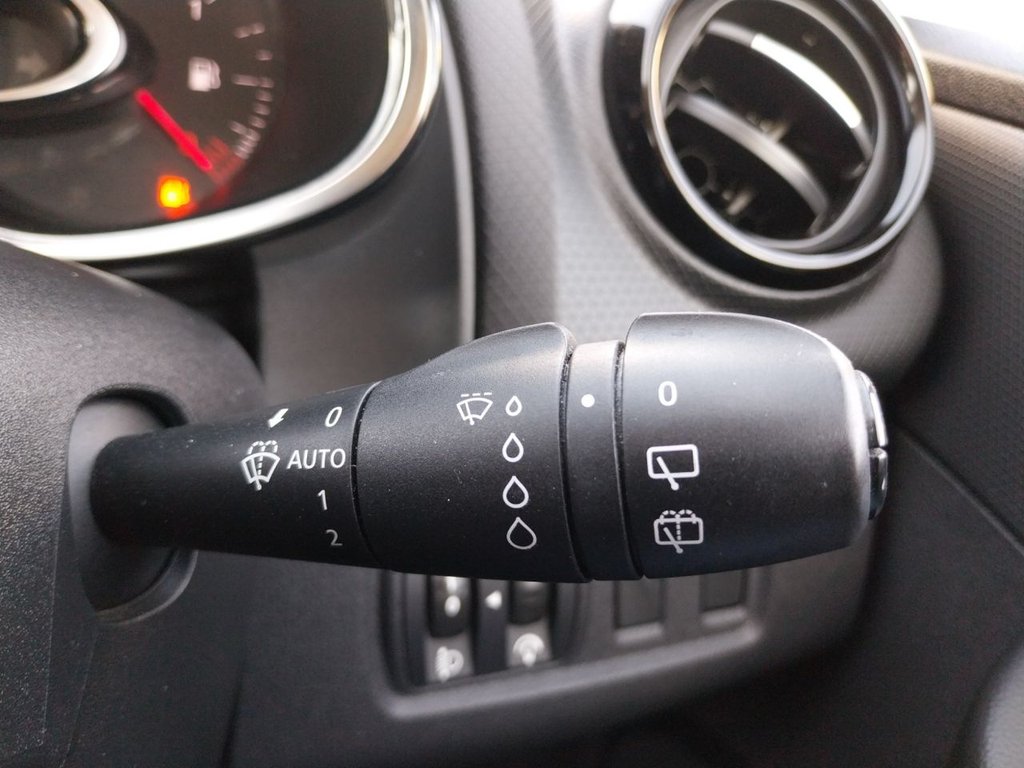 Used Renault Clio 2016 for sale - 76509552: Photo 36