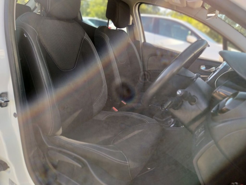 Used Renault Clio 2016 for sale - 76509552: Photo 38