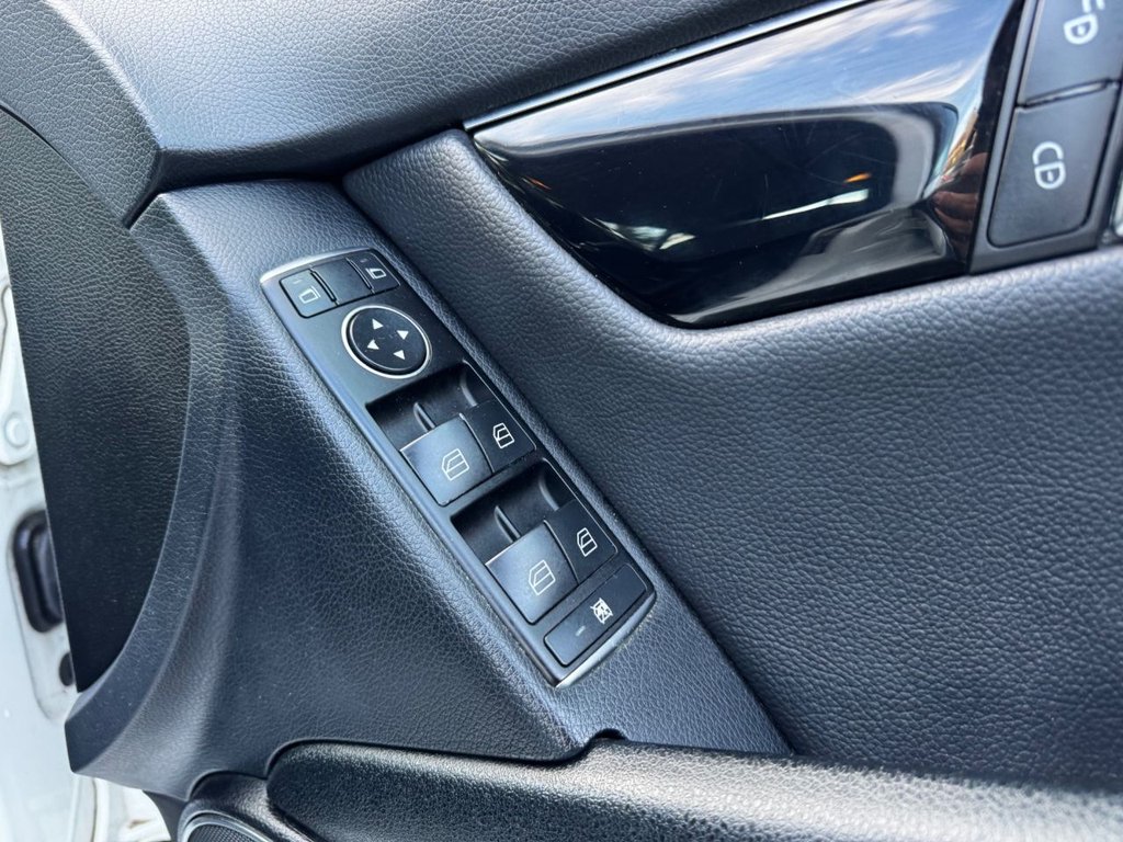 Used Mercedes-Benz C Class 2013 for sale - 76655460: Photo 32