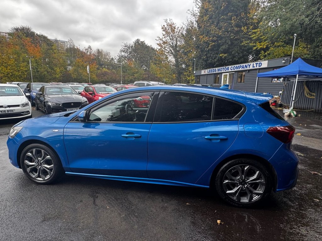 Used Ford Focus 2023 for sale - 76454208: Photo 10