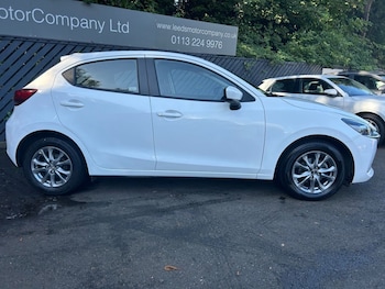 Used Mazda Mazda2 2022 for sale - 76118490: Photo 2