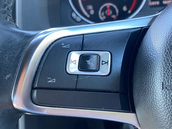 Used Volkswagen Scirocco 2016 for sale - 76080297: Photo 42