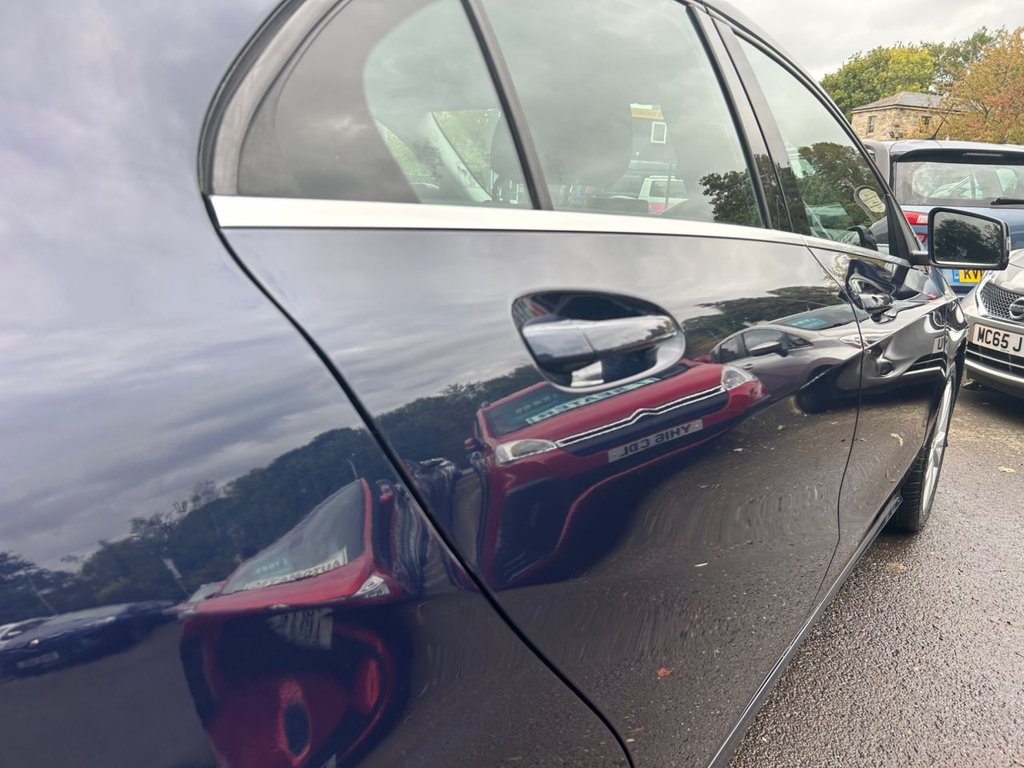 Used Mercedes-Benz A-Class 2017 for sale - 76279632: Photo 4