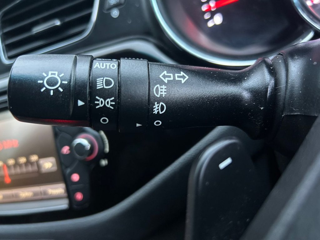 Used Kia Ceed 2015 for sale - 76840832: Photo 35