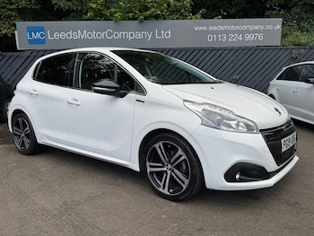 Peugeot - 208