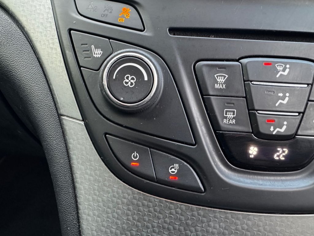 Used Vauxhall Insignia 2015 for sale - 76962137: Photo 32