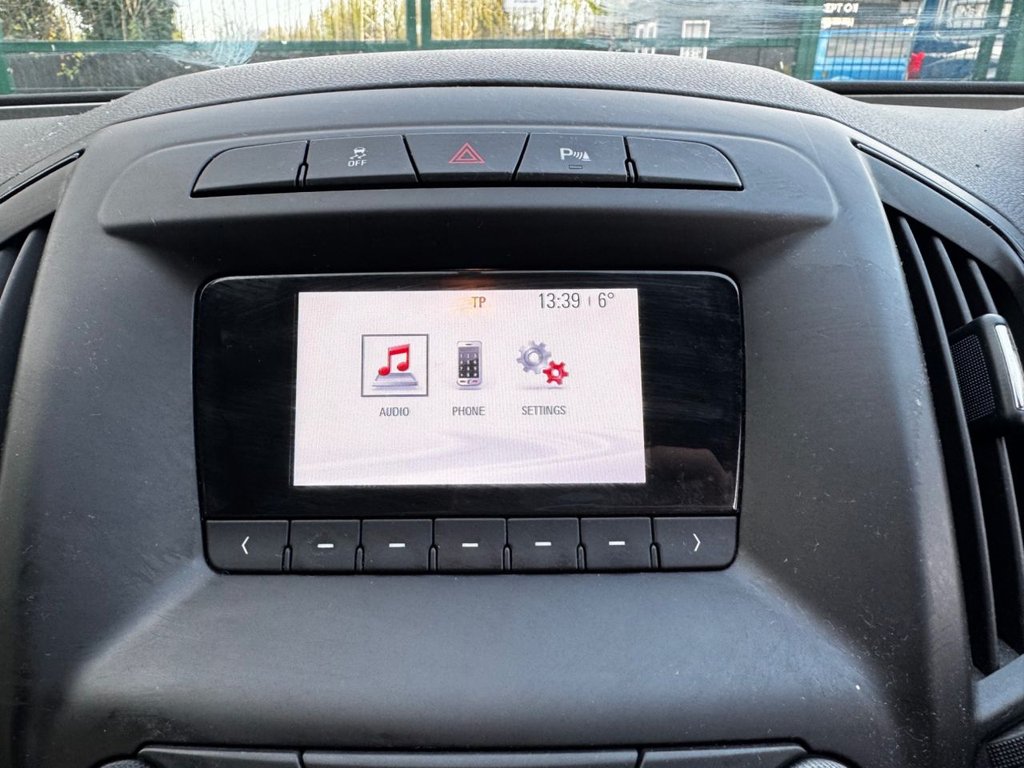 Used Vauxhall Insignia 2015 for sale - 76962137: Photo 33