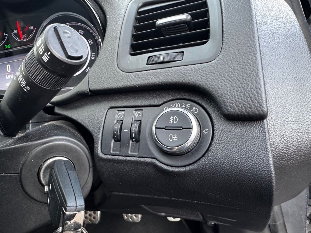 Used Vauxhall Insignia 2015 for sale - 76962137: Photo 39