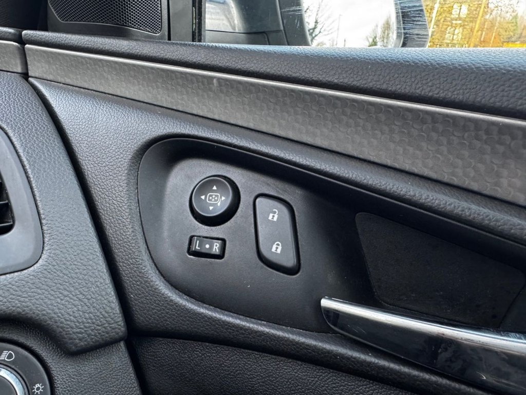 Used Vauxhall Insignia 2015 for sale - 76962137: Photo 40