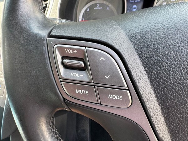 Used Hyundai Santa Fe 2014 for sale - 75573225: Photo 44