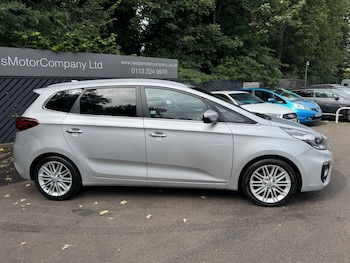 Used Kia Carens 2017 for sale - 75727163: Photo