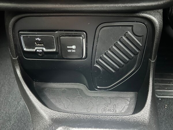 Used Jeep Renegade 2016 for sale - 76279463: Photo 47