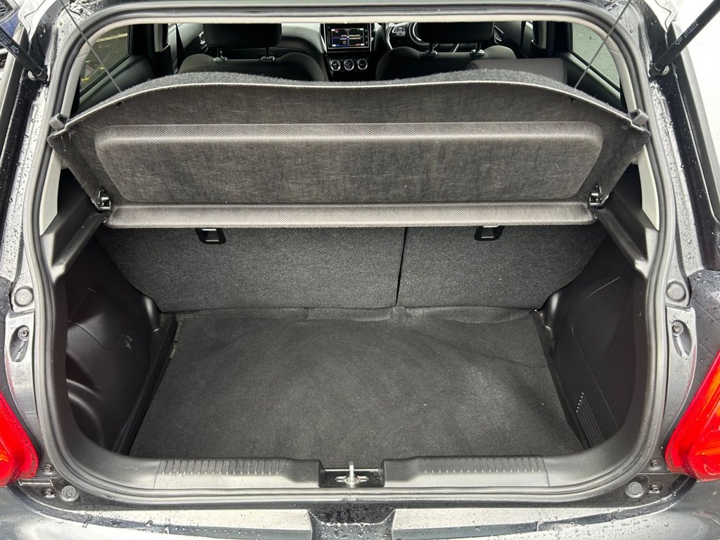 Used Suzuki Swift 2018 for sale - 76848192: Photo 18