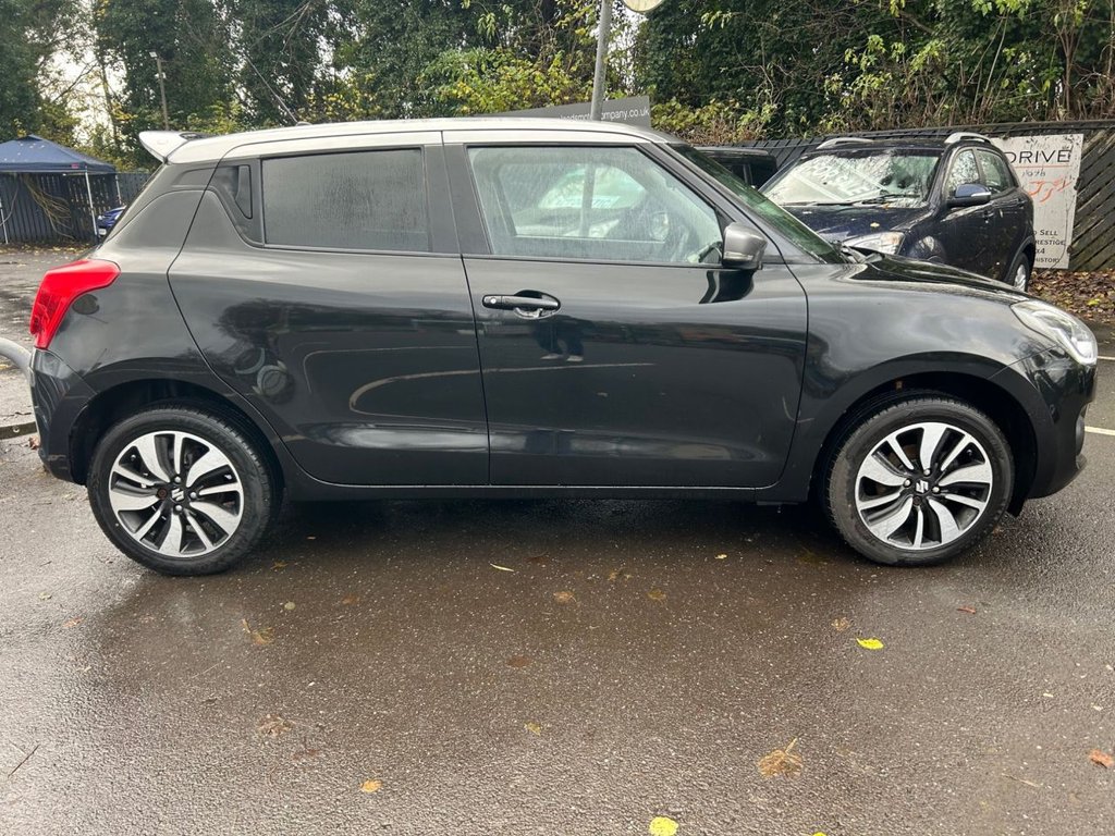 Used Suzuki Swift 2018 for sale - 76848192: Photo 2