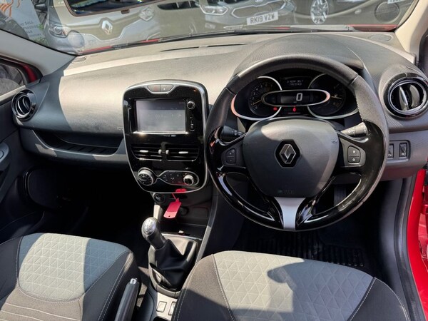 Used Renault Clio 2015 for sale - 74931447: Photo 29