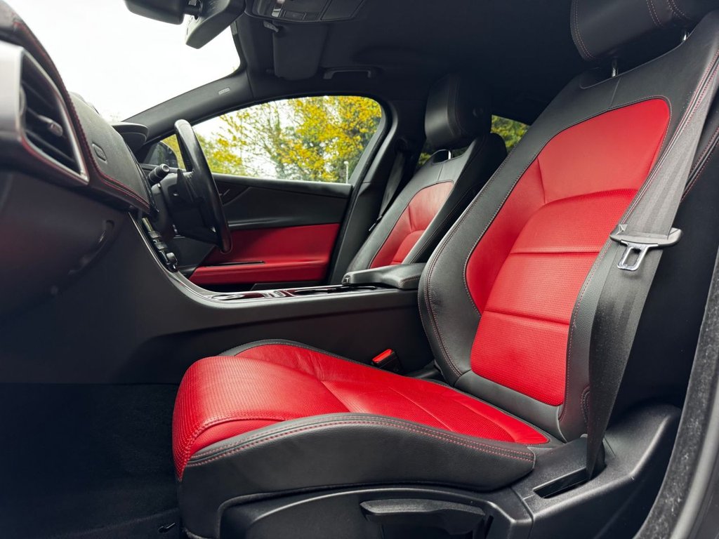 Used Jaguar XE 2017 for sale - 76406220: Photo 14