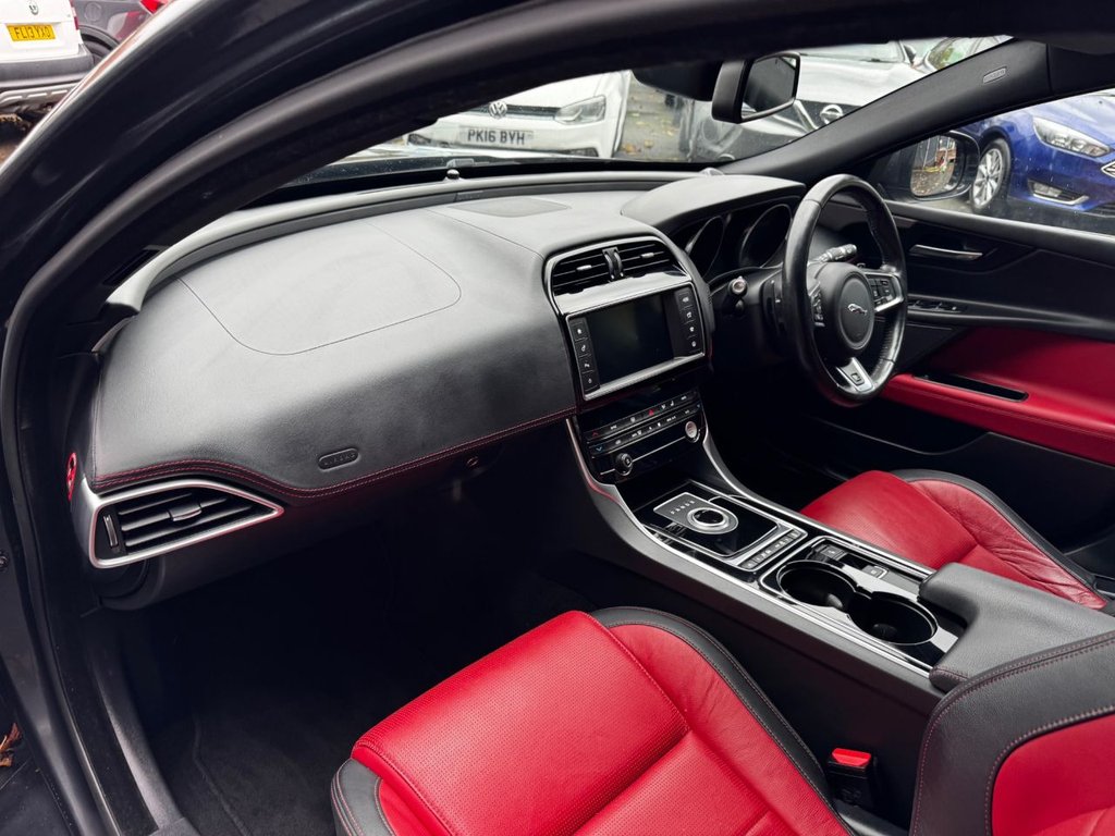 Used Jaguar XE 2017 for sale - 76406220: Photo 16