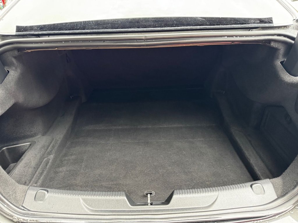 Used Jaguar XE 2017 for sale - 76406220: Photo 20