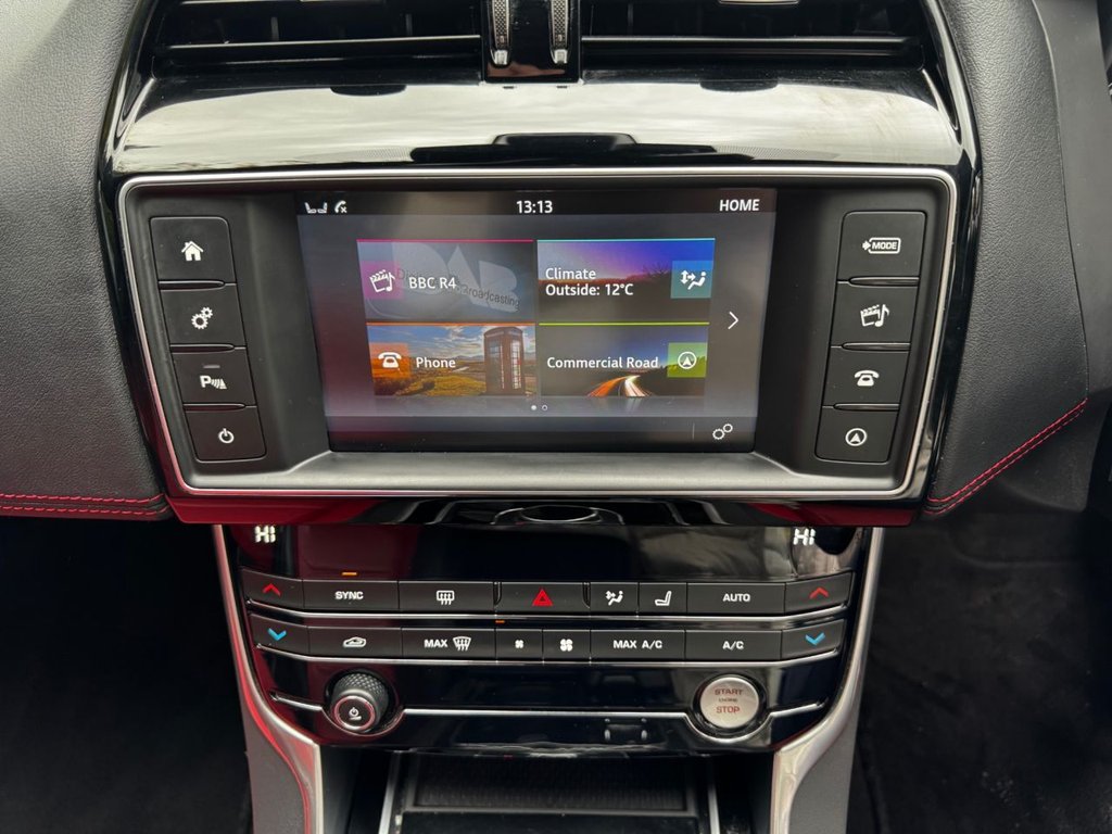 Used Jaguar XE 2017 for sale - 76406220: Photo 32