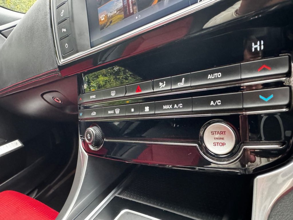 Used Jaguar XE 2017 for sale - 76406220: Photo 33