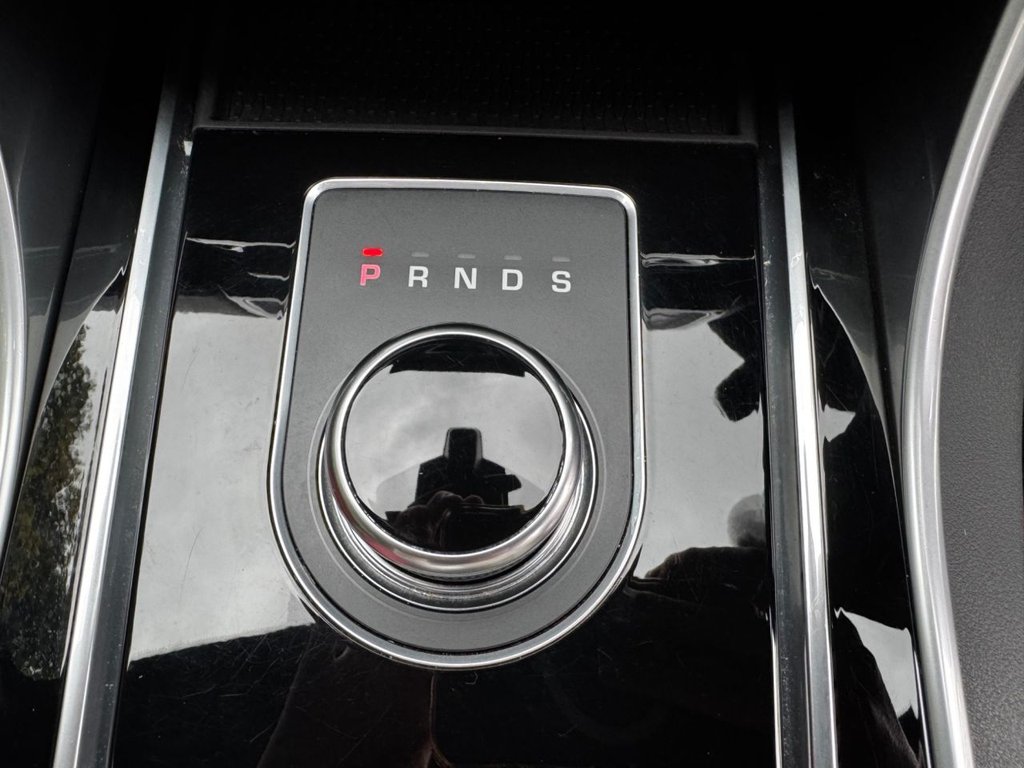 Used Jaguar XE 2017 for sale - 76406220: Photo 43