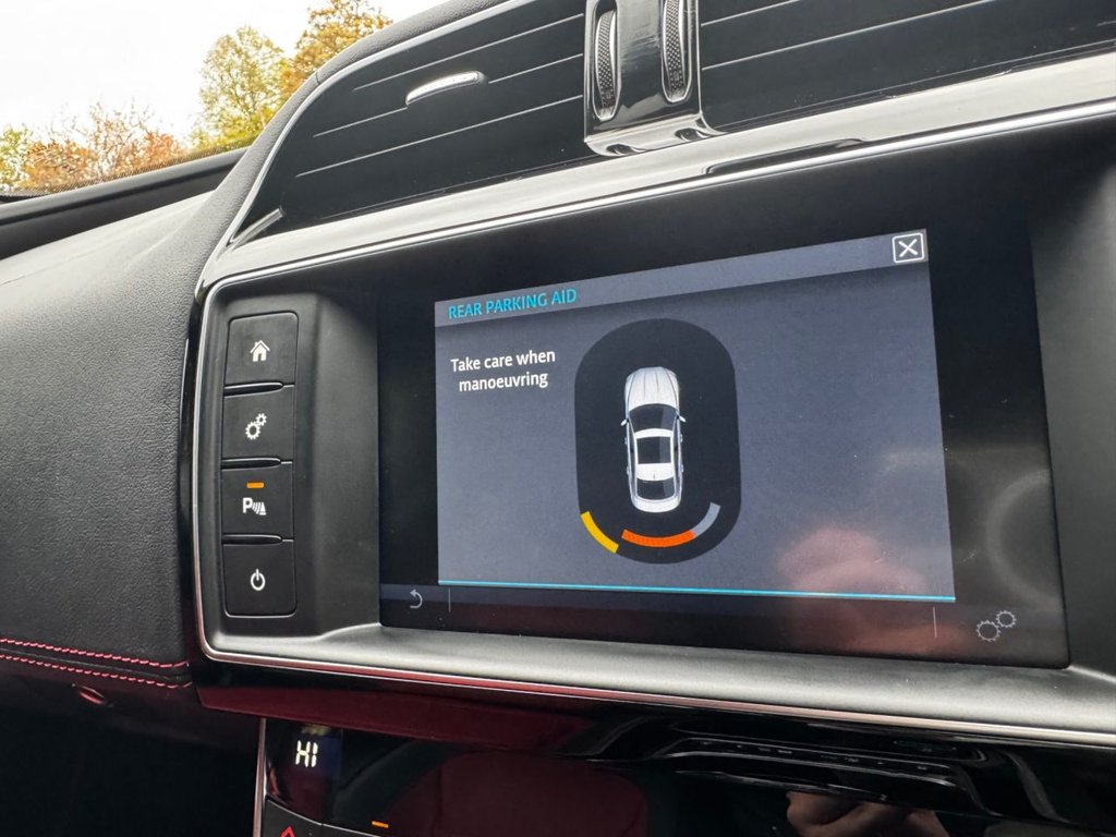 Used Jaguar XE 2017 for sale - 76406220: Photo 49