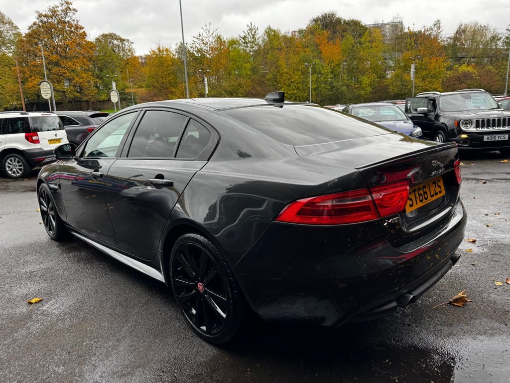 Used Jaguar XE 2017 for sale - 76406220: Photo 7