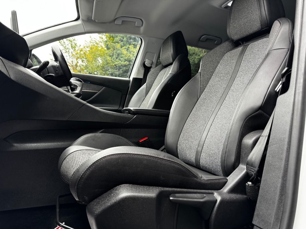 Used Peugeot 5008 2020 for sale - 76304155: Photo 19